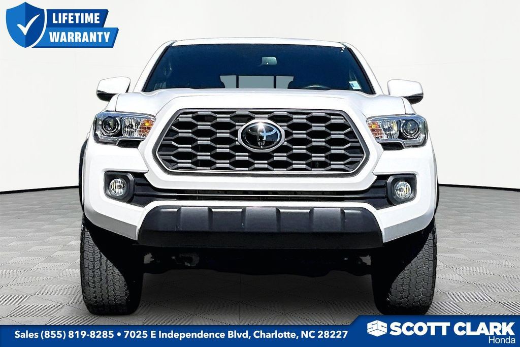 Used 2023 Toyota Tacoma TRD Off-Road w/ Technology Package AWD/4WD image 2
