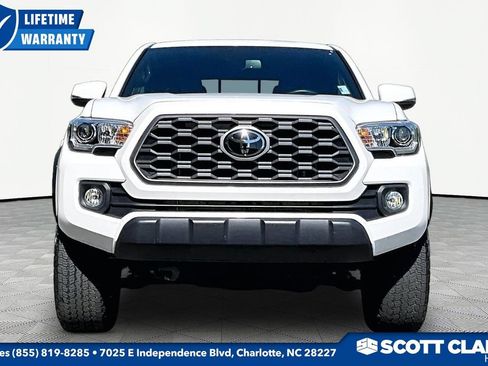 Used 2023 Toyota Tacoma TRD Off-Road w/ Technology Package AWD/4WD image 2