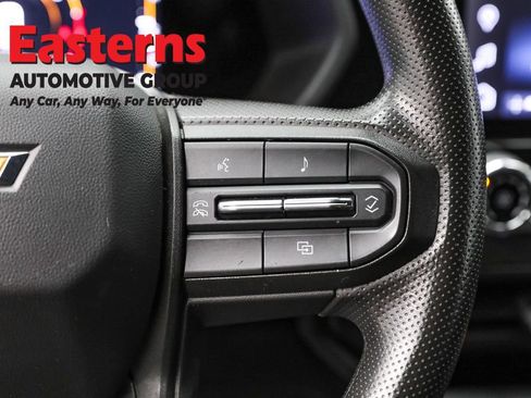 Used 2023 Chevrolet Colorado W/T image 16