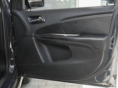 Used 2018 Dodge Journey Crossroad FWD image 41