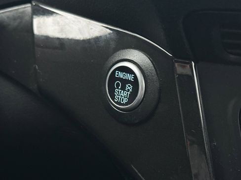 Used 2017 Ford Escape Titanium image 22