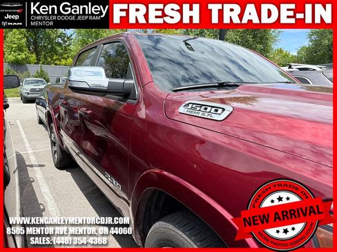 Used 2019 RAM 1500 Laramie AWD/4WD image 12