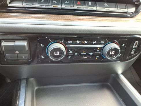Used 2025 Chevrolet Silverado 2500 LT w/ Trail Boss Package AWD/4WD image 27