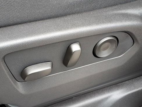 Used 2026 Chevrolet Silverado 1500 Custom image 7