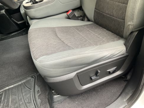 Used 2015 RAM 1500 Big Horn AWD/4WD image 28