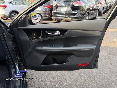 Used 2020 Kia Forte GT-Line w/ GT-Line Premium Package image 13