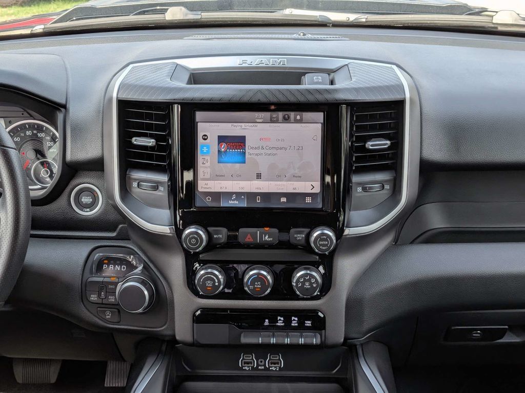 New 2026 RAM 1500 Express AWD/4WD image 18