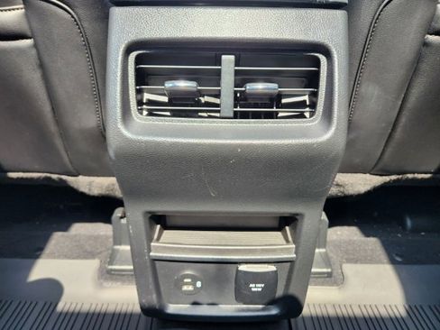 Used 2021 Ford Edge SEL w/ Convenience Package image 18