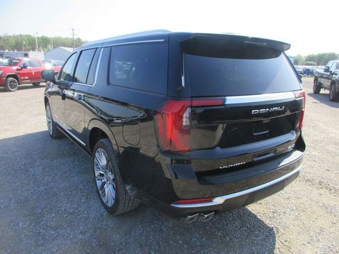 New 2026 GMC Yukon XL Denali w/ Denali Reserve Package image 6