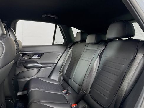 New 2026 Mercedes-Benz GLC 300 image 7