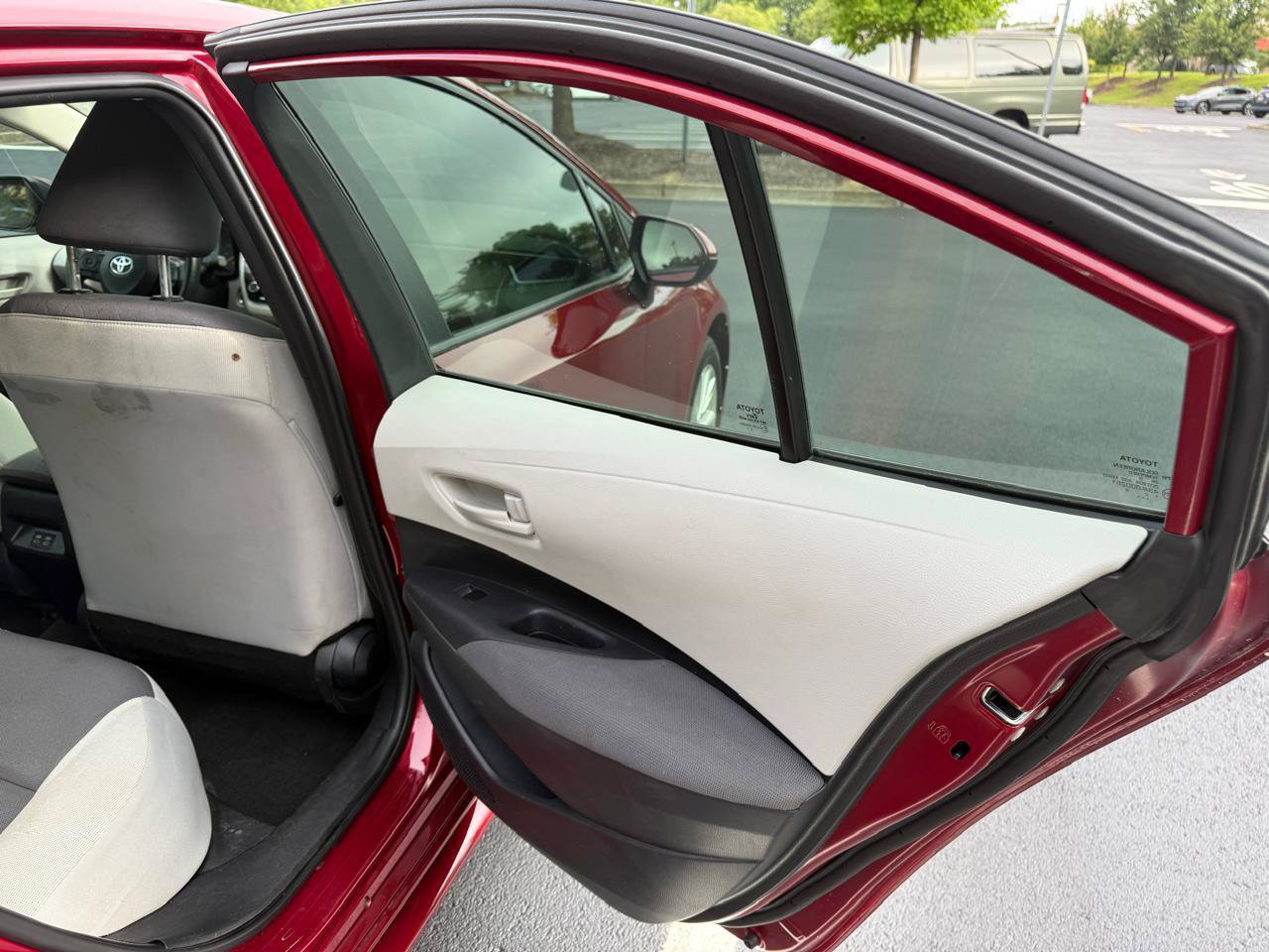 Used 2024 Toyota Corolla LE w/ LE Convenience Package FWD image 11