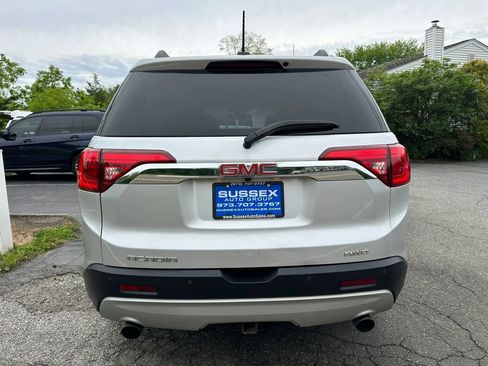 Used 2017 GMC Acadia SLT AWD/4WD image 5