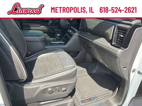 Used 2023 GMC Sierra 1500 AT4X AWD/4WD image 12