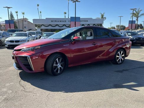 Used 2018 Toyota Mirai image 10