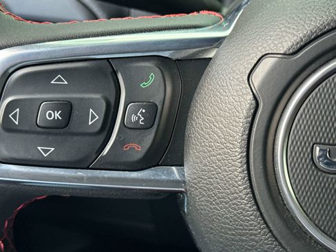 Used 2023 Jeep Wrangler Unlimited Rubicon 4xe image 17