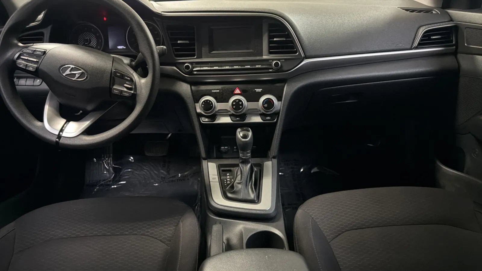 Used 2019 Hyundai Elantra SE w/ Cargo Package FWD image 16