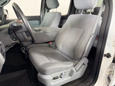 Used 2013 Ford F150 XLT w/ Mid Equipment Group image 29