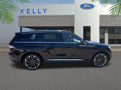 Used 2020 Lincoln Aviator Reserve w/ Equipment Group 201A AWD/4WD image 6