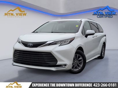 Used 2023 Toyota Sienna XLE
