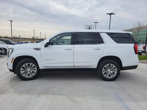 Used 2025 GMC Yukon Denali image 3