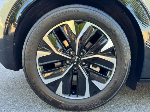 Used 2022 Kia EV6 Wind AWD/4WD image 17