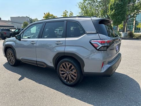 Used 2025 Subaru Forester Sport AWD/4WD image 4
