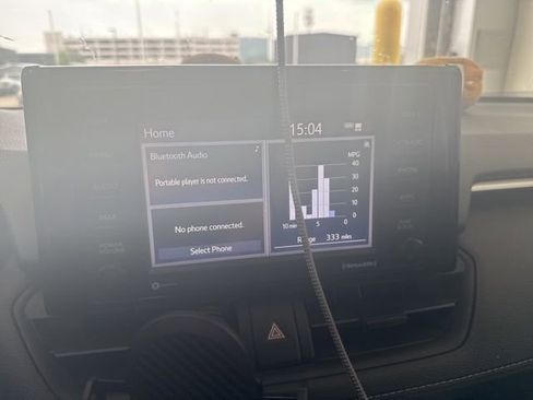 Used 2020 Toyota RAV4 LE image 12