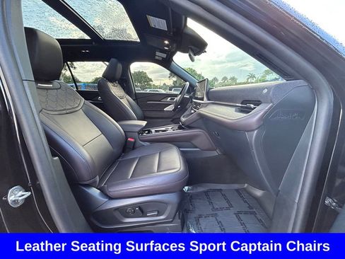 Used 2025 Ford Explorer Platinum w/ Ultimate Package image 24