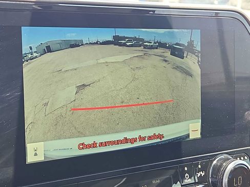 Used 2023 Toyota Highlander Limited FWD image 24