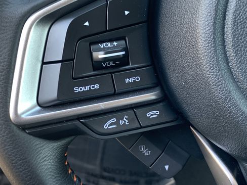 Used 2023 Subaru Crosstrek 2.5i Limited w/ Moonroof Package image 18