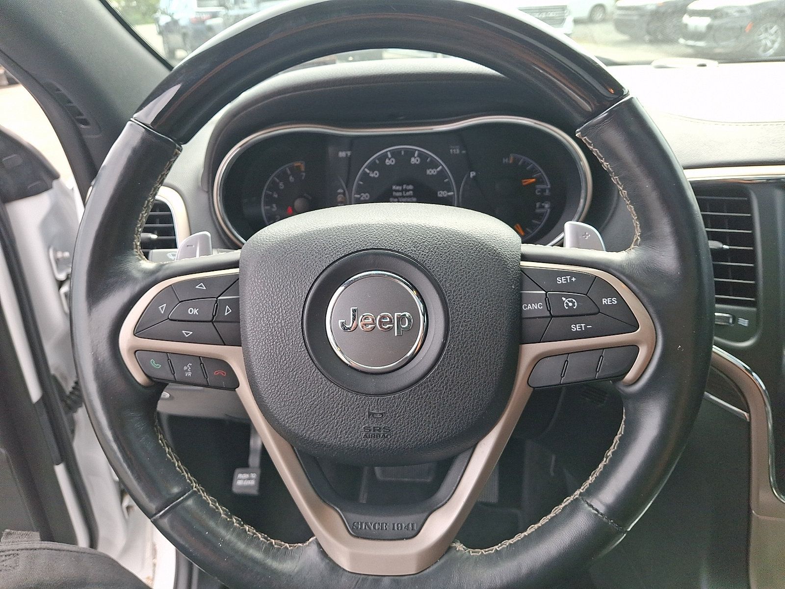 Used 2017 Jeep Grand Cherokee Overland AWD/4WD image 19