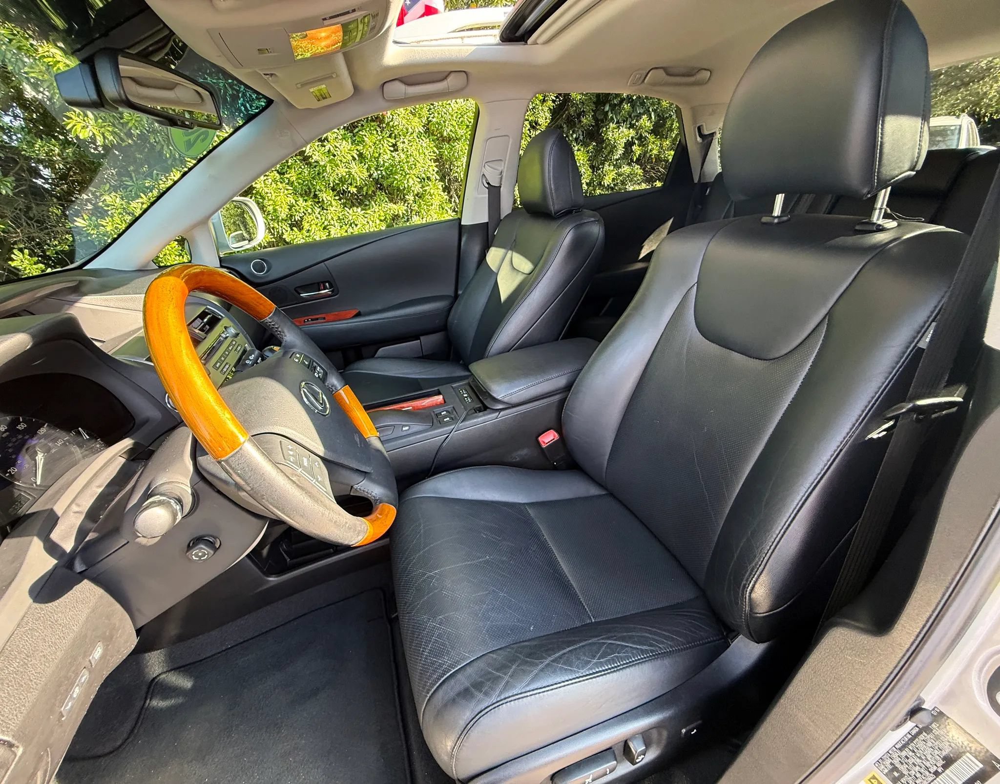 Used 2011 Lexus RX 350 AWD w/ Premium Pkg image 40