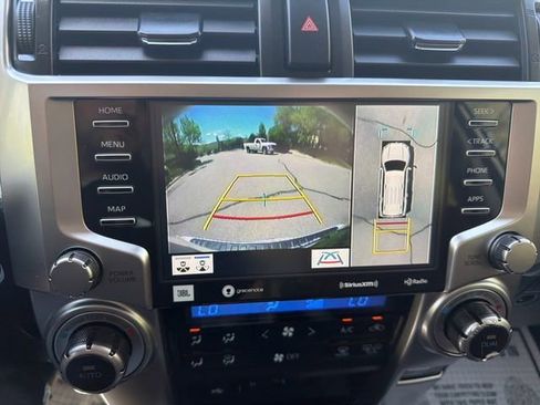 Used 2022 Toyota 4Runner Limited AWD/4WD image 23