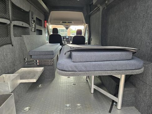 Used 2022 Ford Transit 250 148 High Roof AWD image 18