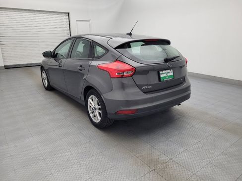 Used 2018 Ford Focus SE FWD image 5