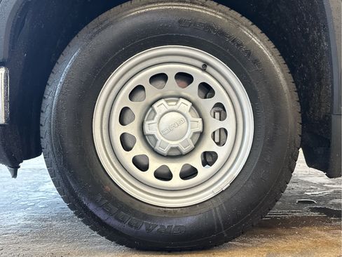 Used 2023 GMC Sierra 1500 Pro w/ Convenience Package image 10