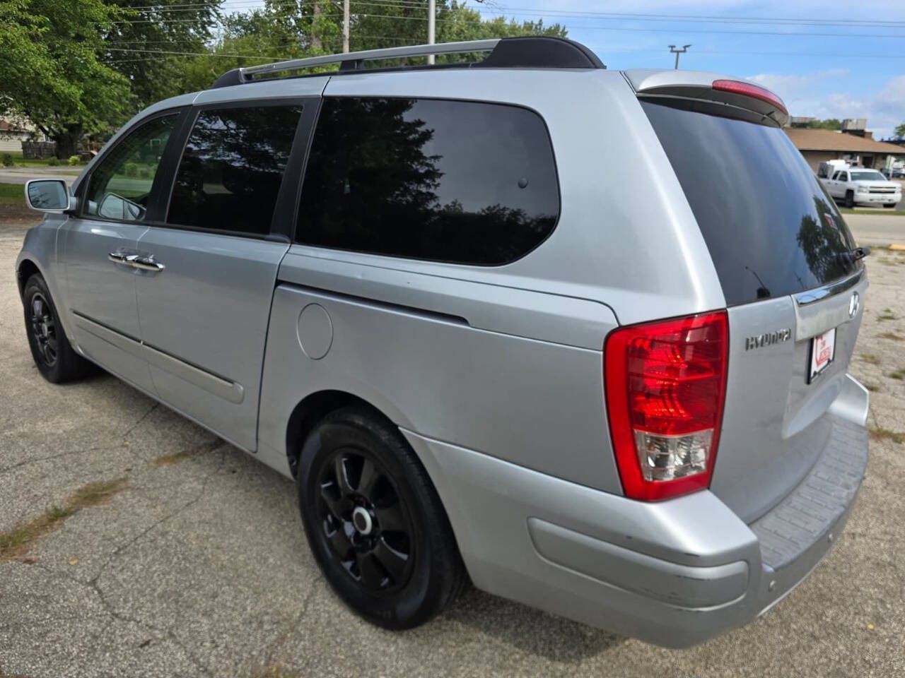 Used 2007 Hyundai Entourage GLS FWD image 3
