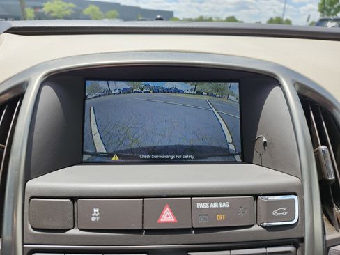 Used 2013 Buick Verano FWD image 2
