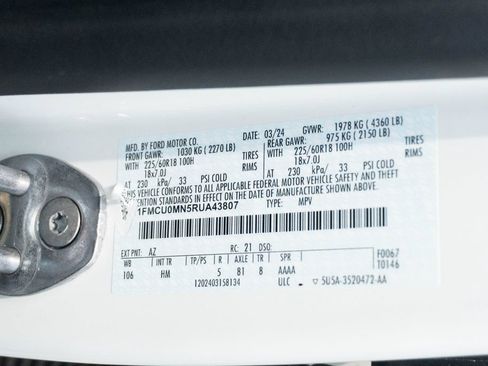 Used 2024 Ford Escape ST-Line w/ Tech Pack #1 FWD image 29
