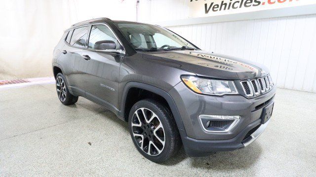 Used 2018 Jeep Compass Limited w/ Navigation Group AWD/4WD image 5
