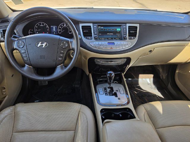Used 2011 Hyundai Genesis 3.8 w/ Premium Navigation Pkg 3 RWD image 8