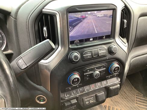 Used 2020 Chevrolet Silverado 1500 LT w/ Texas Edition AWD/4WD image 6