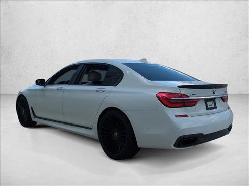 Used 2017 BMW 750i xDrive AWD/4WD image 7