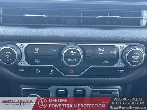 Used 2025 Jeep Wrangler Sport image 4