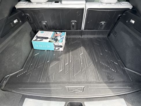 Used 2024 Cadillac Lyriq Luxury w/ LPO, Floor Liner Package AWD/4WD image 8