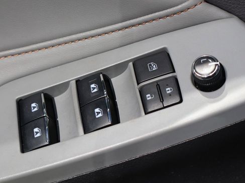 Used 2020 Toyota Avalon XSE FWD image 17
