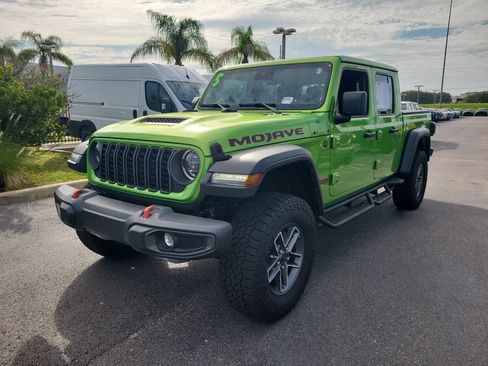 Used 2025 Jeep Gladiator Mojave w/ Safety Group AWD/4WD image 3