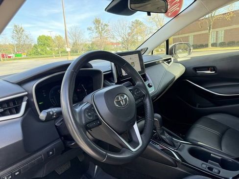 Used 2023 Toyota Corolla XLE FWD image 23