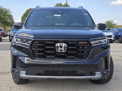 New 2025 Honda Pilot TrailSport image 15