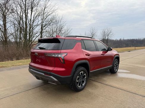 Used 2025 Chevrolet Equinox ACTIV image 3